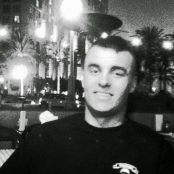 Meet your Posher, Alex - Picture 1 of 1